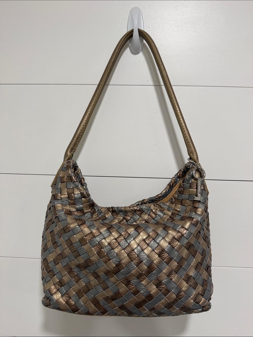 Fossil Woven Handbag Bronze Silver Gold Hobo Bag Purse Skeleton Key Charm - Picture 1 of 10